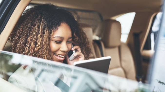 How a West Palm Beach Limo Service Enhances Business and Corporate Travel