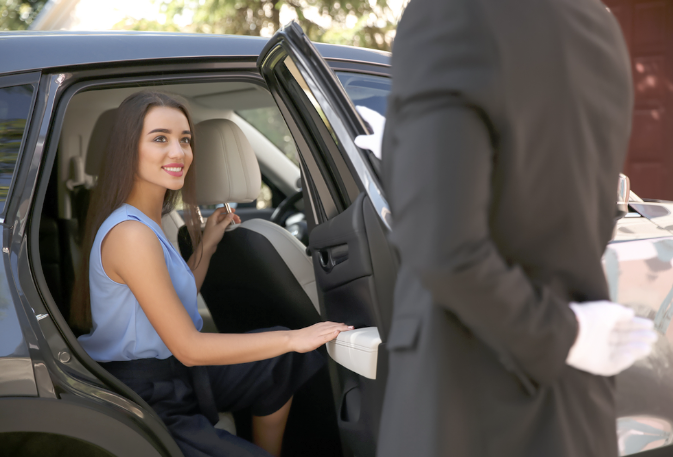 Should I Hire a Chauffeur in Miami?
